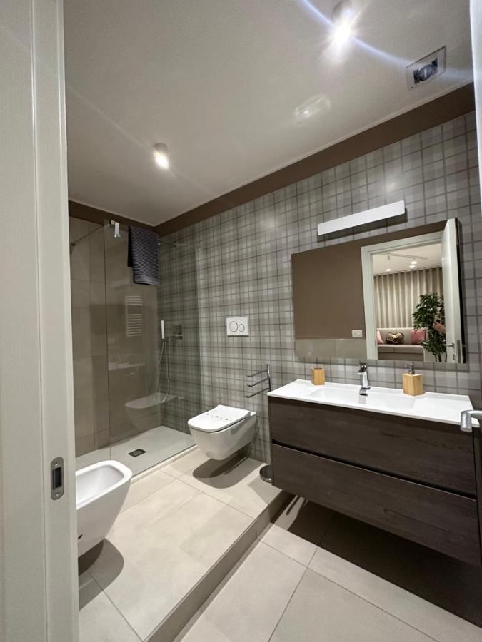 Apartments Ennio Top Class Bari Exterior foto